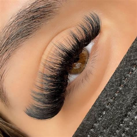 eyelash extensions mega volume.